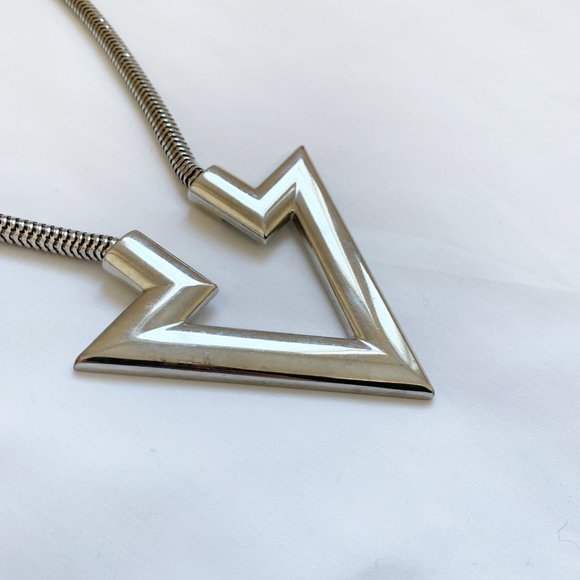 FOREVER 21 | SILVER ARROW STATEMENT NECKLACE - Picture 3 of 7